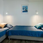 Siofok By Interhome Apartamento Balatonszárszó